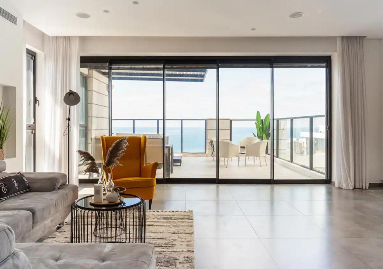 바트얌 Oַ&O Group- Luxury Penthouse Jacuzzi Sea 36 Floor 아파트 외부 사진