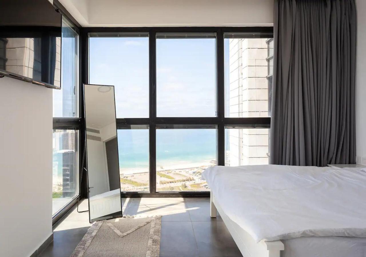 바트얌 Oַ&O Group- Luxury Penthouse Jacuzzi Sea 36 Floor 아파트 외부 사진
