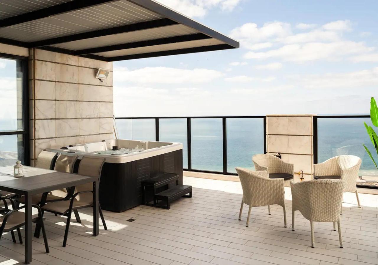 바트얌 Oַ&O Group- Luxury Penthouse Jacuzzi Sea 36 Floor 아파트 외부 사진