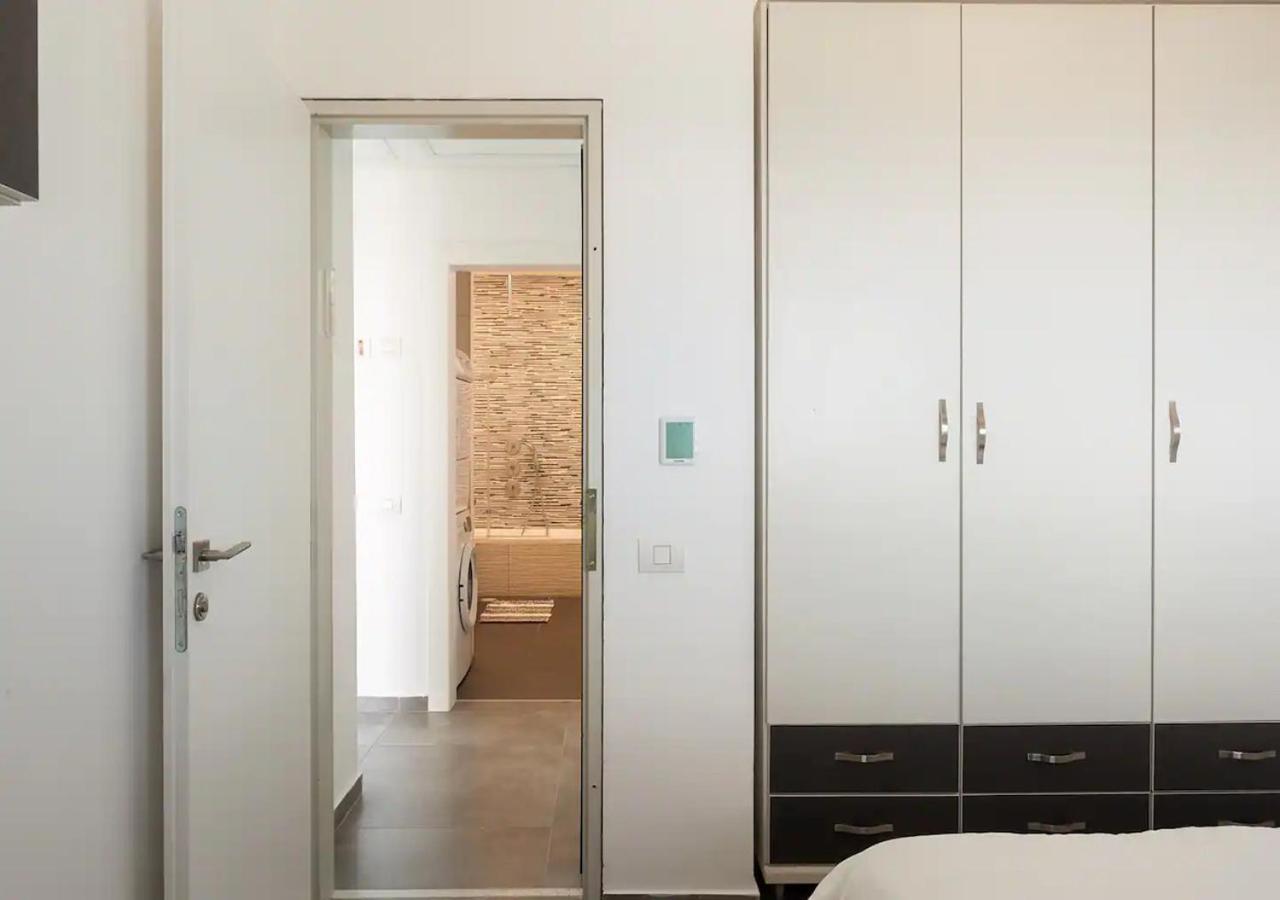 바트얌 Oַ&O Group- Luxury Penthouse Jacuzzi Sea 36 Floor 아파트 외부 사진
